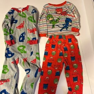 2 pairs of PJ Mask pajamas in size 4T, footie fleece pjs+ long sleeve snug fit